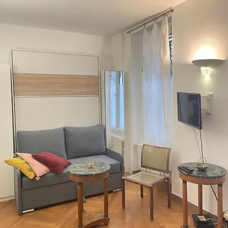 De Charme De Verneuil Paříž